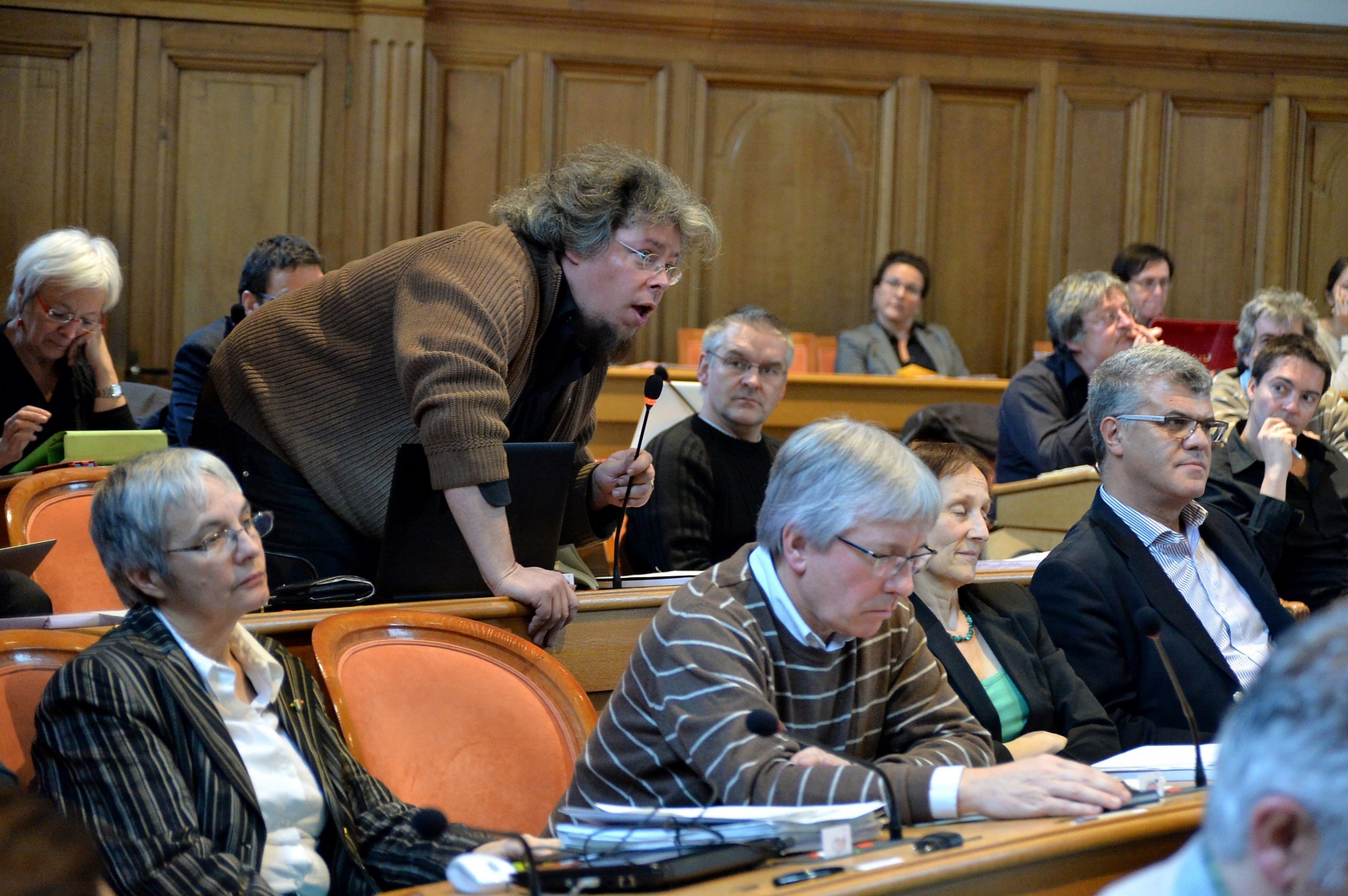 Le député socialiste Matthieu Béguelin lors de l'une de ses interventions au Grand Conseil neuchâtelois. 

Neuchatel 3 12 2013
Photo R Leuenberger