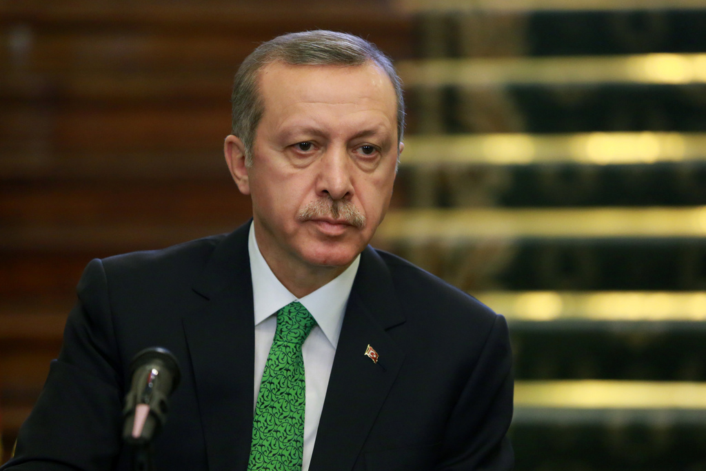 Le premier ministre Recep Tayyip Erdogan n'a pas hésité à faire bloquer Twitter jeudi, après que des enregistrements le mettant en cause dans une affaire de corruption ont été diffusés sur les réseaux sociaux.