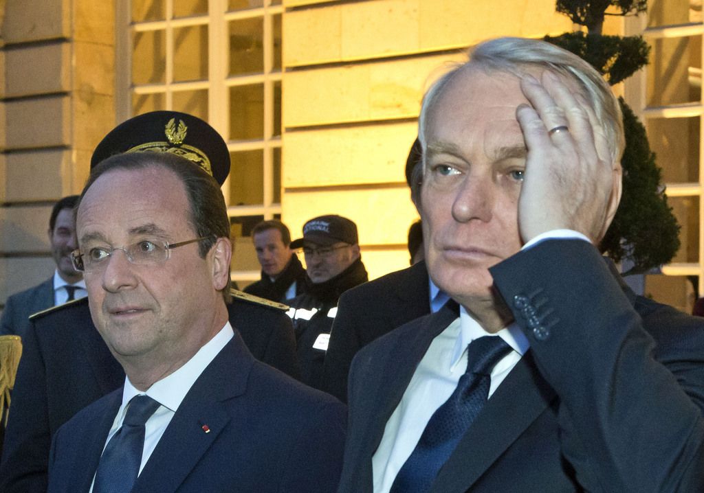 Francois Hollande a peut-être annoncé à son premier ministre un remaniement. 