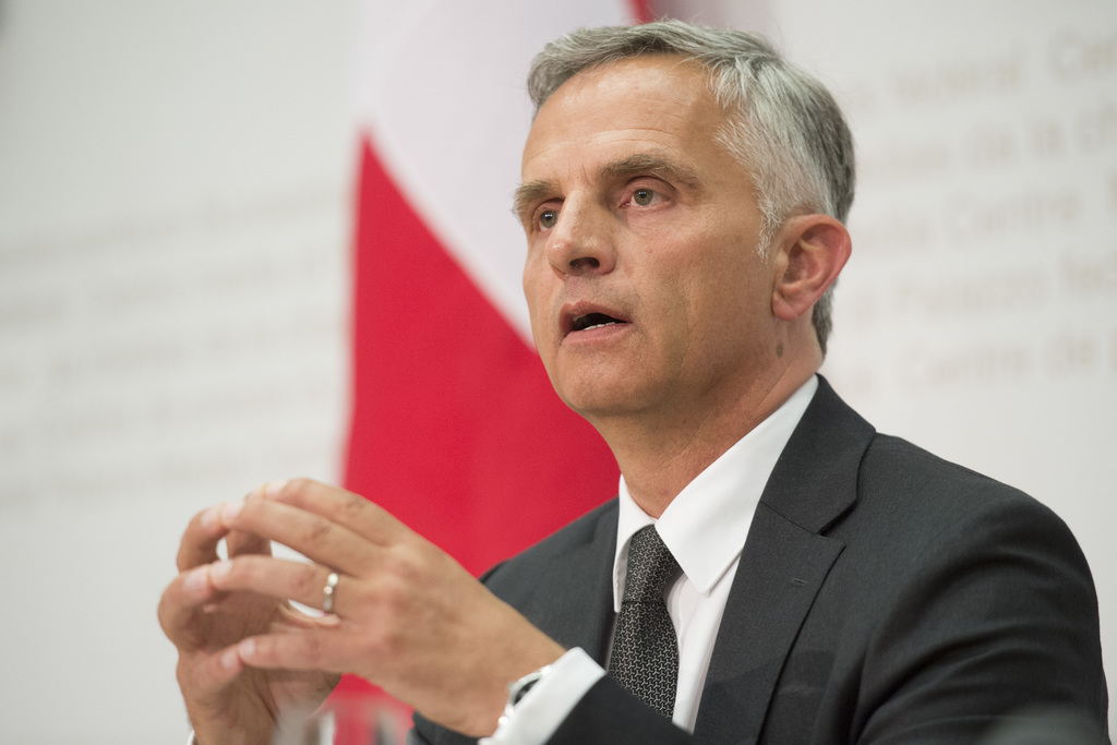 Les engagements pris mercredi par le Conseil fédéral semblent avoir sorti la Suisse de l'ornière "Le moteur des relations est ainsi relancé" s'est félicité Didier Burkhalter.
