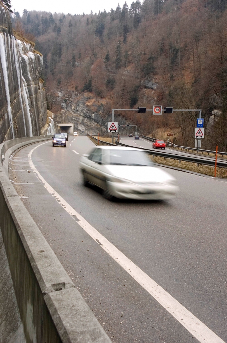 Une Chaux-de-Fonnière blessée à la suite d'un freinage d'urgence.