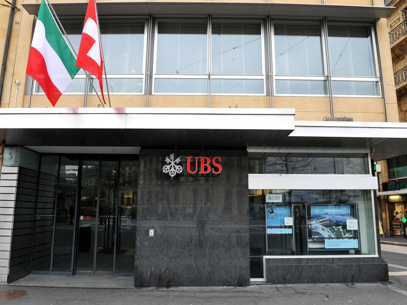 Succursale de l'UBS de Neuchâtel.