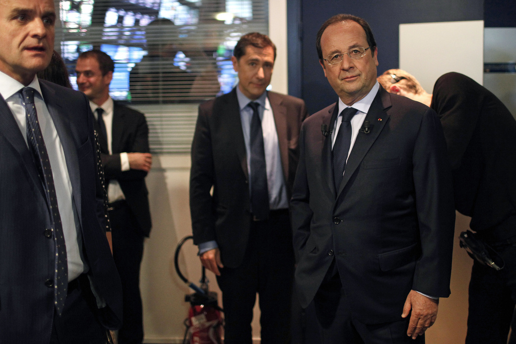François Hollande est bien conscient que les Français veulent avant tout des résultats, mais il assure qu'il a besoin de temps pour y arriver.