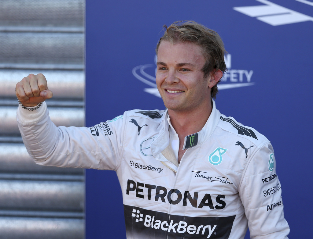 Rosberg n'a jamais quitté la place de leader de l'épreuve monégasque, malgré deux entrées en piste de la voiture de sécurité.