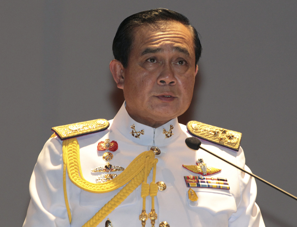 Le général Prayuth Chan-Ocha peut désormais agir librement. Il a notamment prévenu que l'armée utiliserait la force en cas de manifestations.