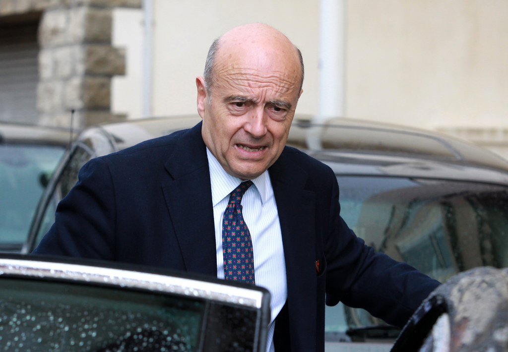 L'ancien Premier ministre français Alain Juppé a été hospitalisé mercredi soir à Paris. Il a subi "une série d'examens médicaux", a indiqué son entourage pour qui "il n'y a pas de problème médical grave". 