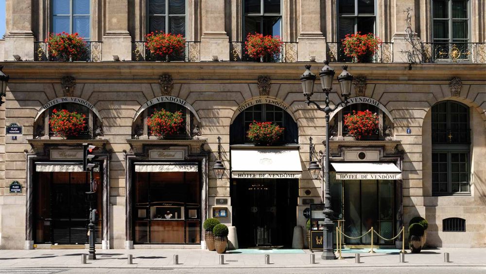 Chopard compte sept boutiques en France.