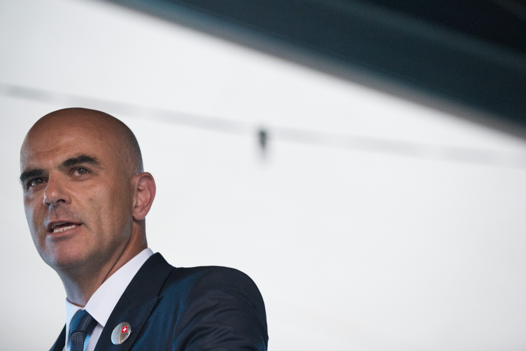 Le conseiller fédéral Alain Berset, orateur très applaudi jeudi soir à La Chaux-de-Fonds. (KEYSTONE/Anthony Anex)