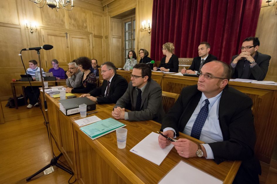 
Le Conseil communal, de gauche à droite: Jean-Pierre Veya, Nathalie Schallenberger, Pierre-André Monnard, Théo Huguenin-Elie et Jean-Charles Legrix. Les quatre premiers sont visés par une plainte.