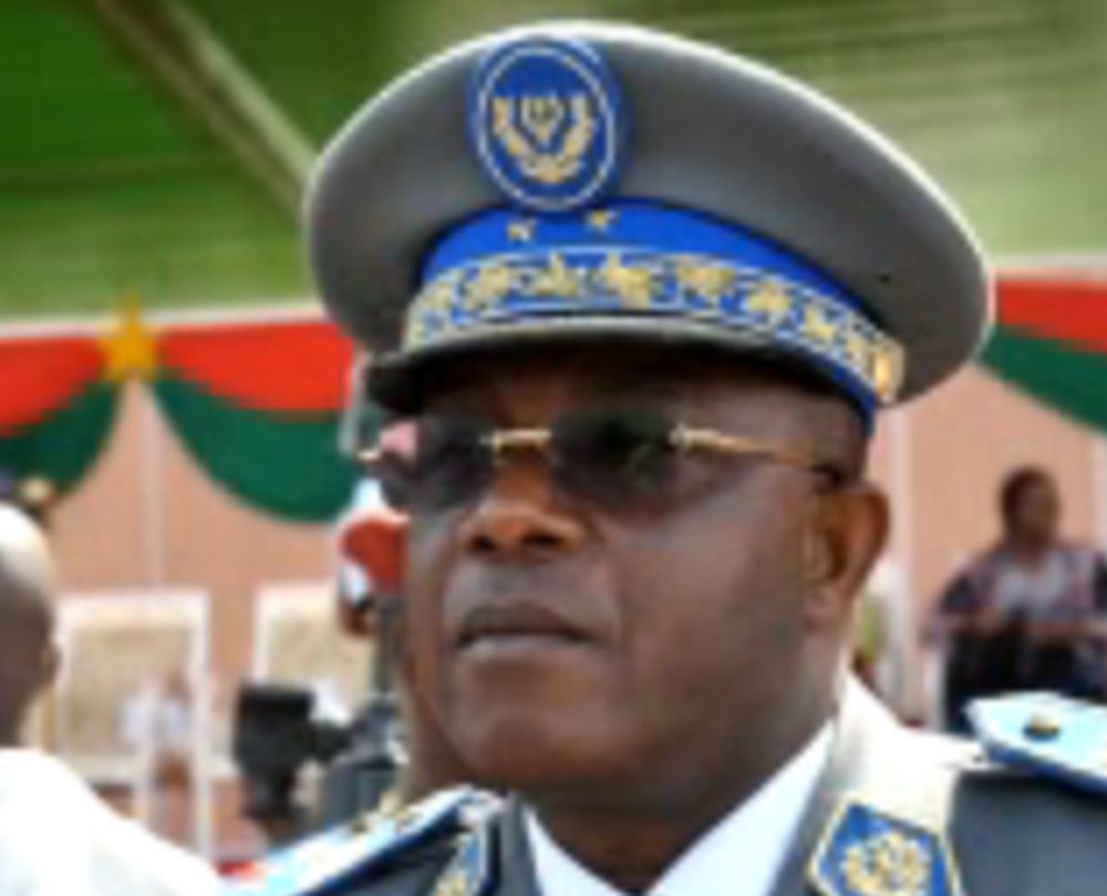 Le général Honoré Traoré s'est proclamé vendredi chef de l'Etat.