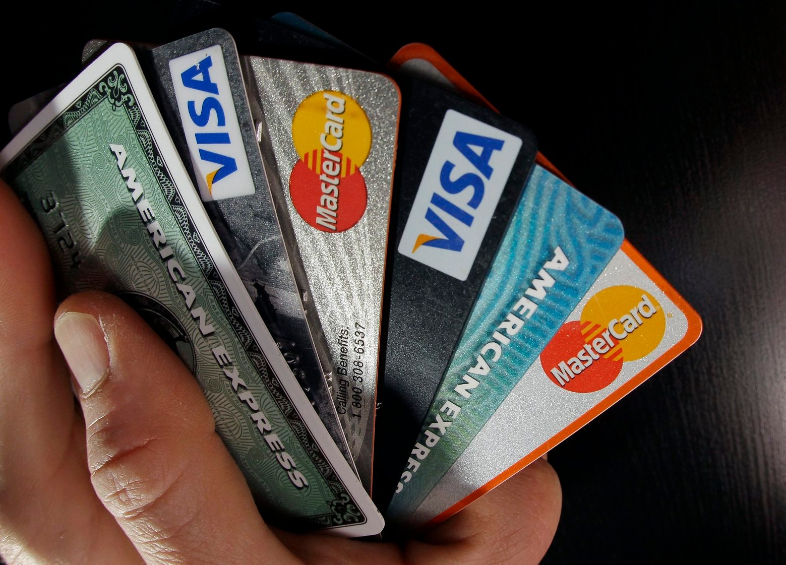 Les charges des cartes de crédit sont en hausse.