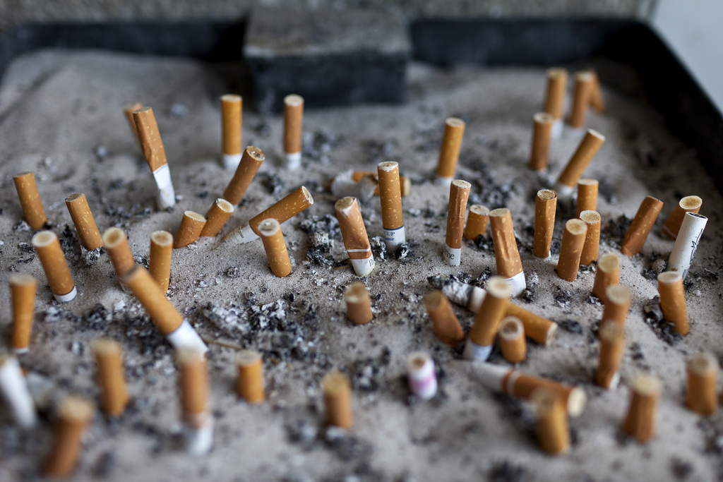 L'Australie est le premier pays au monde à avoir opté pour le paquet de cigarettes neutre, en vigueur depuis fin 2012.
