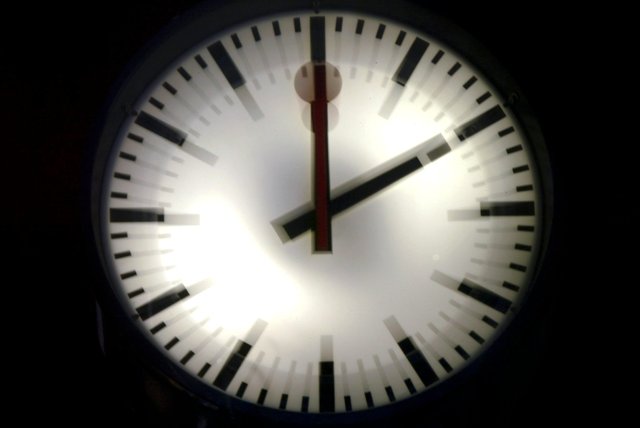 Dimanche 1er juillet, les Suisses bénéficieront d'une seconde intercalaire après 01:59:59.