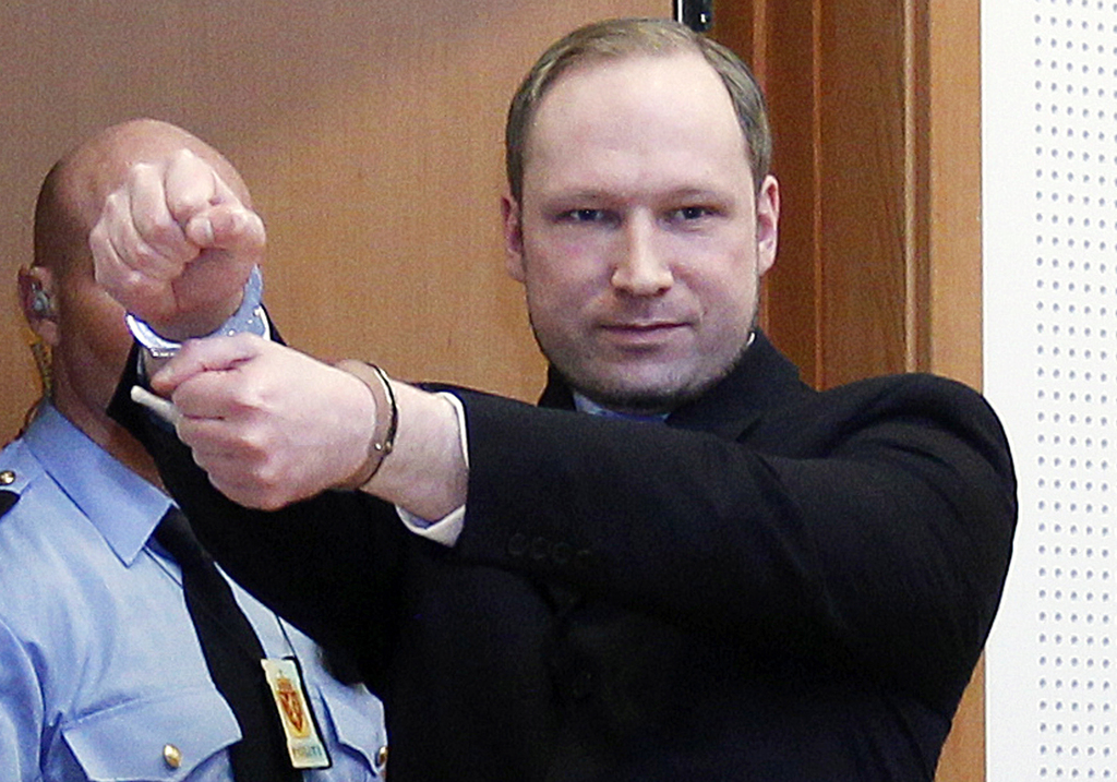 Anders Behring Breivik accuse les autorités norvégiennes de traitement inhumain.