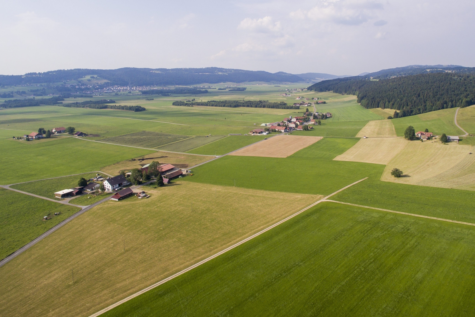 Vue aérienne de la commune de Brot-Plamboz.
02.07.2015

Photo : Lucas Vuitel 