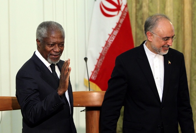 Kofi Annan tente de mobiliser toutes les parties pour trouver une sortie à la crise.
