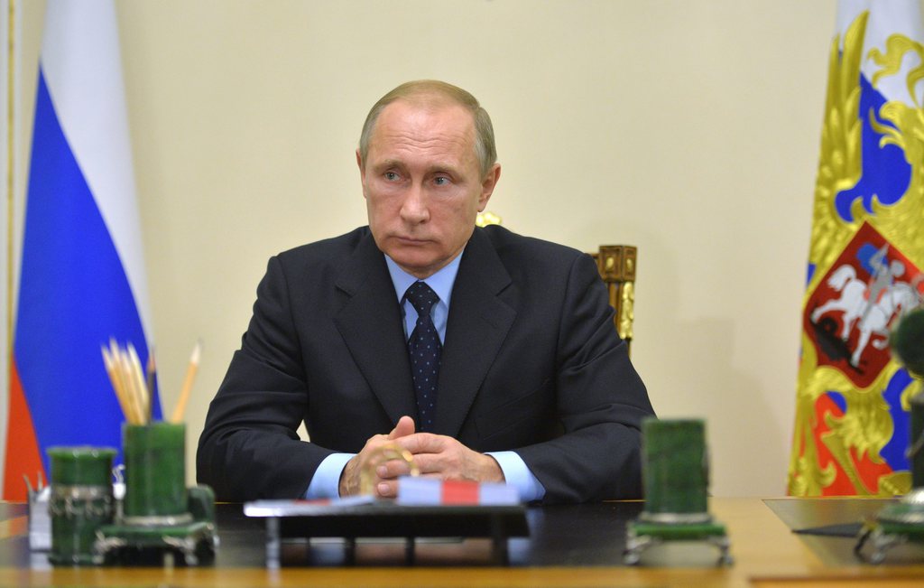 Vladimir Poutine a ajouté que la Russie allait intensifier ses efforts en vue de parvenir à un règlement négocié du conflit syrien, qui dure depuis cinq ans et a fait plus de 250'000 morts..