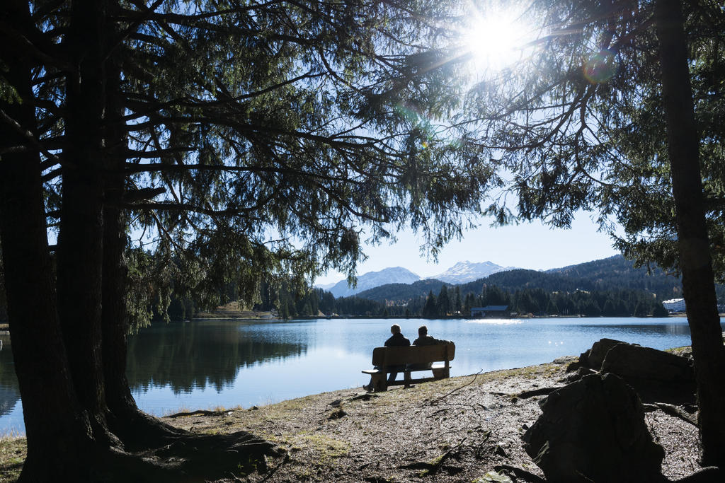 Les 20 premiers jours du mois ont généralement été marqués par des déplacements d'air chaud depuis le sud-ouest ou l'ouest de la Suisse tandis que le soleil a souvent brillé.