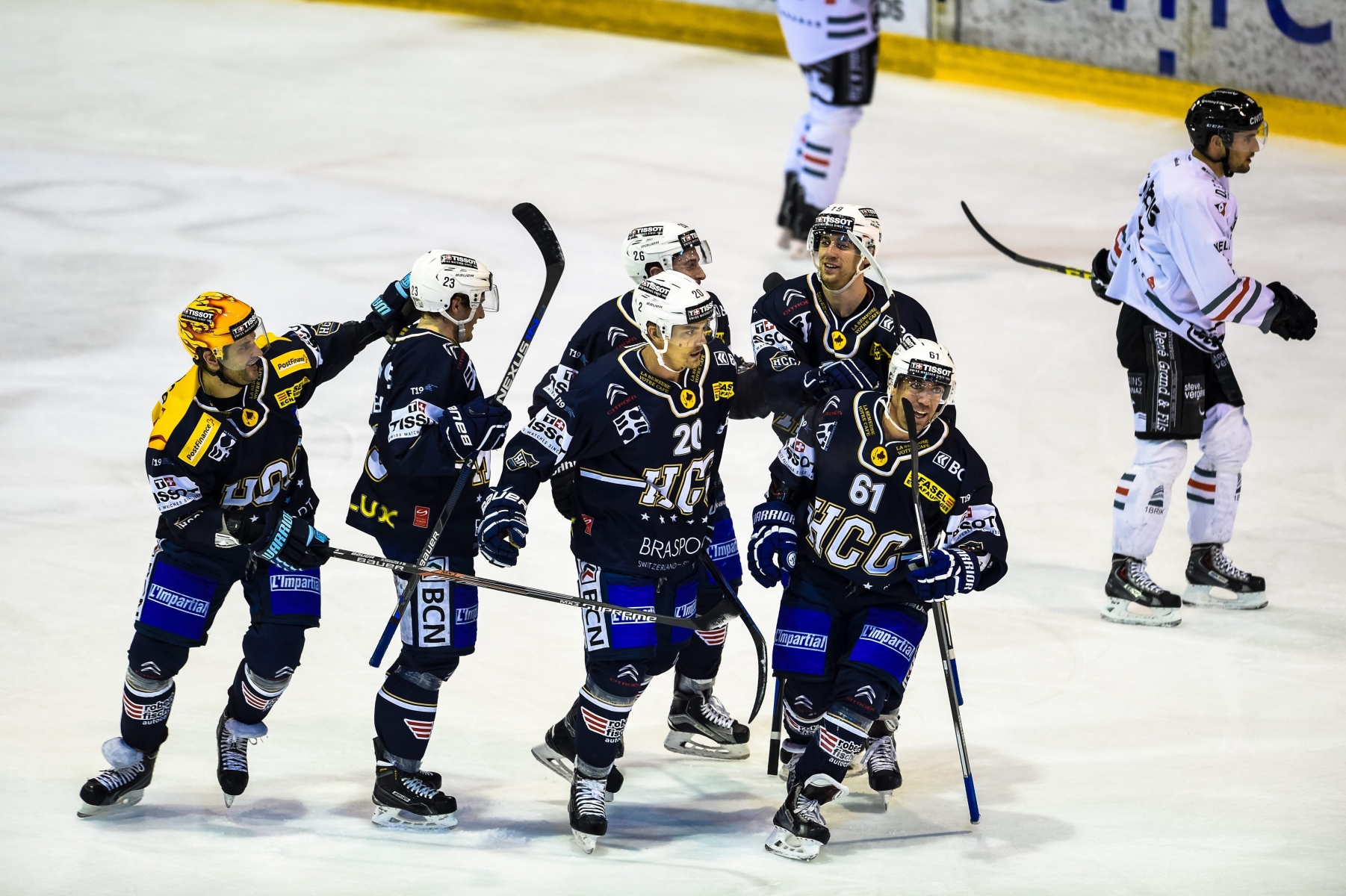 Hockey sur glace. HCC - Red Ice Martigny

Goal



LA CHAUX-DE-FONDS 23 10 2015

Photo: Christian Galley HOCKEY SUR GLACE