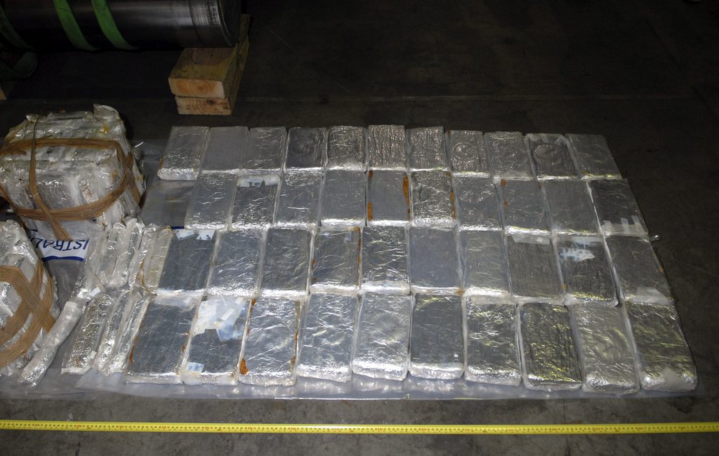 La police colombienne a enlevé quatre tonnes de cocaïne à un gang de criminels réputés.