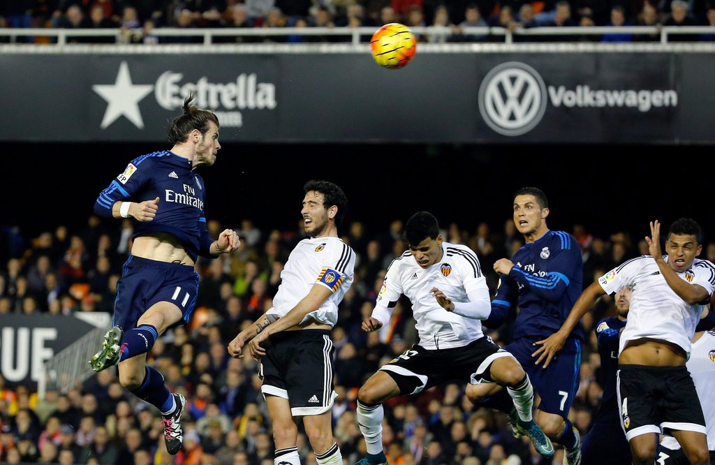 Gareth Bale (à gauche) pensait certainement offrir la victoire au Real Madrid en scorant dans les dernières minutes de jeu.