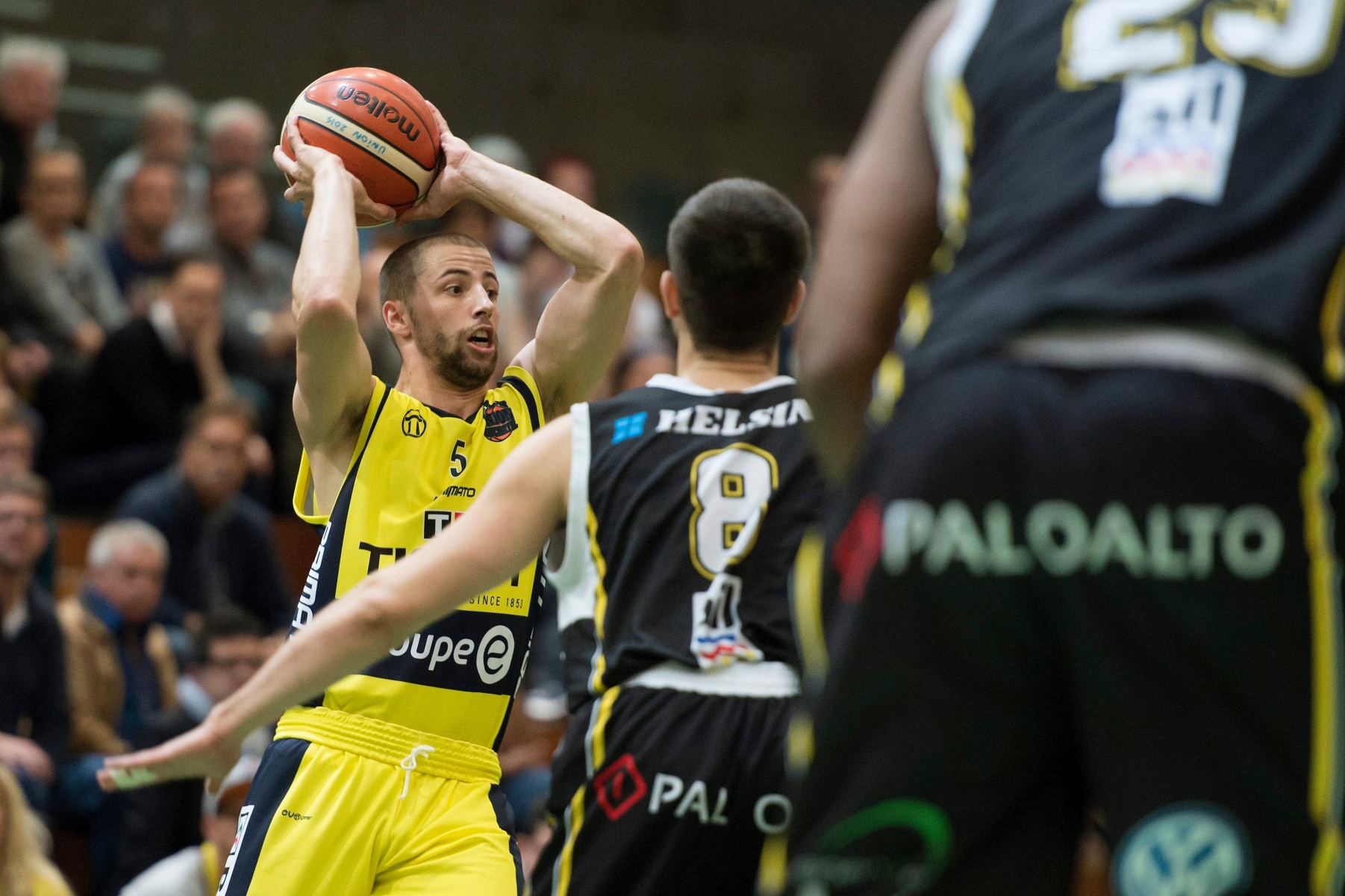 Basketball:  Union Neuchatel - Lugano

Brian Savoy face a Mattia Cafisi



Neuchatel, 10 10 2015

Photo © David Marchon BASKETBALL