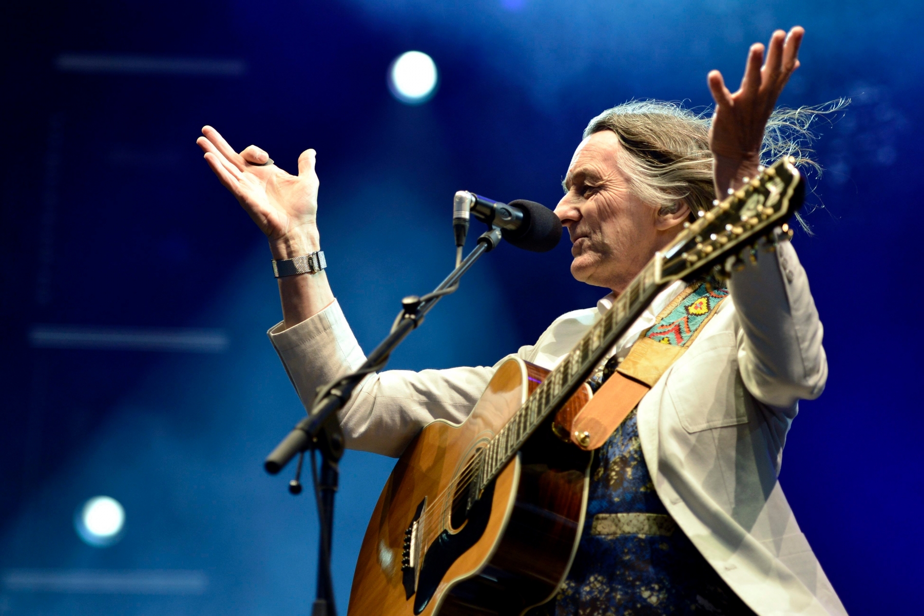 British vocalist and musician Roger Hodgson performs on the main stage during the 37th edition of the Paleo Festival in Nyon, Switzerland, Sunday, July 22, 2012. (KEYSTONE/Martial Trezzini) SWITZERLAND PALEO FESTIVAL HODGSON