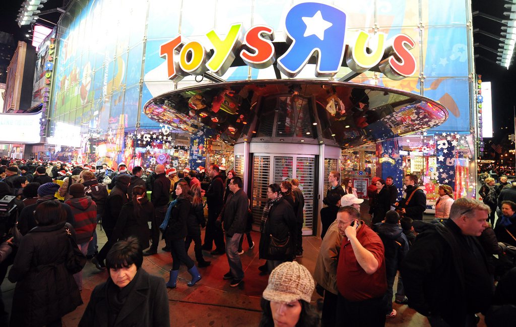 Une des dernières images du Toys R Us de Times Square. Il fermera le 30 décembre.