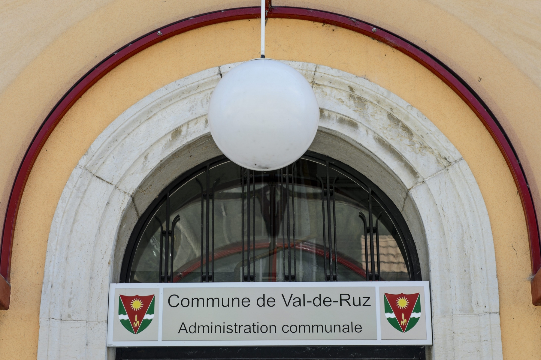 La commune de Val-de-Ruz doit traiter la demande de permis de construire de Jean-Luc Pieren avant fin février.