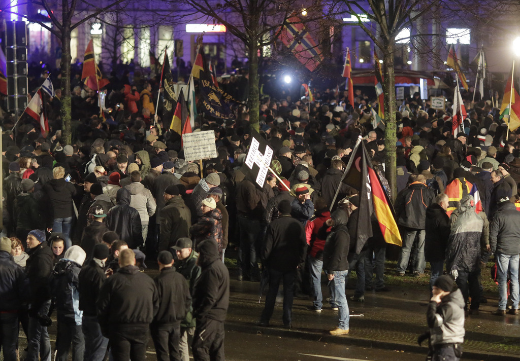 Les manifestants répondaient à l'appel de Legida, déclinaison locale de Pegida qui défile tous les lundis soirs à Dresde.