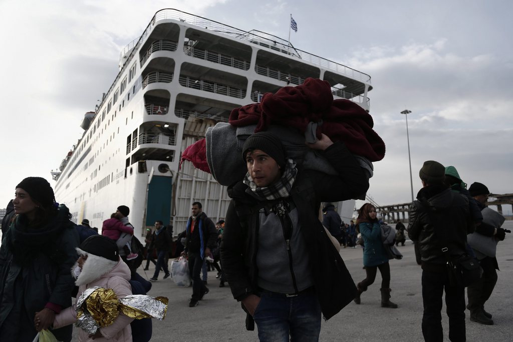 La Grèce est accusée de ne pas faire assez pour tarir le transit sur son territoire, porte d'entrée en Europe de quelque 850'000 réfugiés et migrants l'an passé.