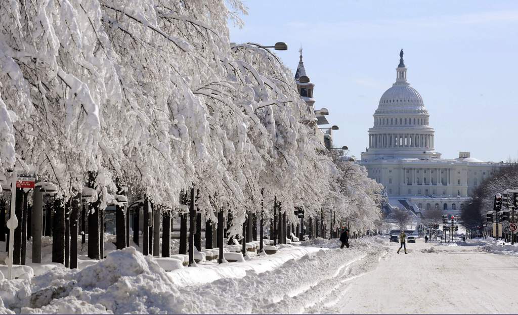 La capitale se retrouve souvent enneigée, comme ici en 2010.