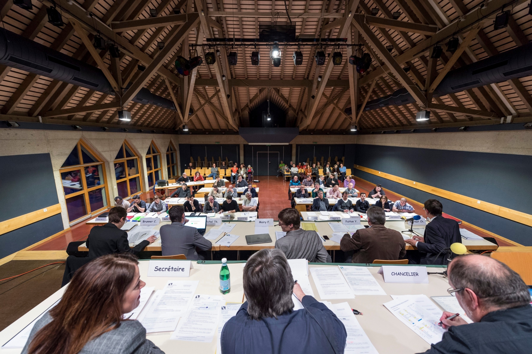 Seance du Conseil general de la commune de Val-de-Travers a la salle Fleurisia



Fleurier, le 8 decembre 2015 

Photo: Lucas Vuitel VAL-DE-TRAVERS