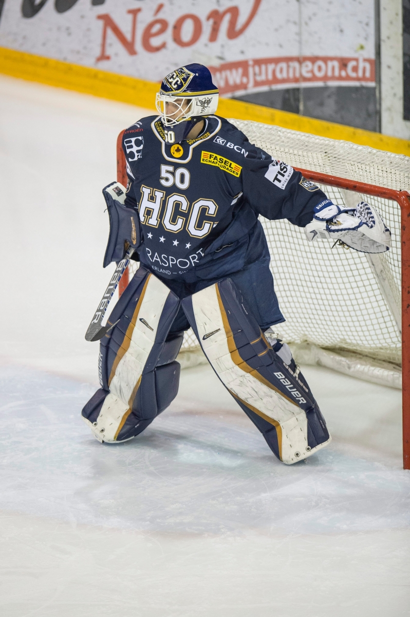 Hockey sur glace LNB : HCC - HC Olten

Sven Witschi (gardien)



La Chaux-de-Fonds, le 22.12.2015 

Photo : Lucas Vuitel HOCKEY SUR GLACE