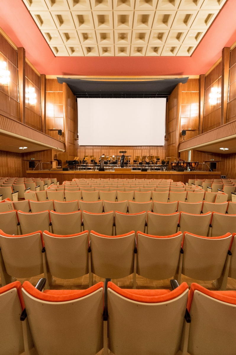 Inauguration officielle de la Salle de Musique restauree de La Chaux-de-Fonds



La Chaux-de-Fonds, le 11.09.2015, Photo : Lucas Vuitel LA CHAUX-DE-FONDS