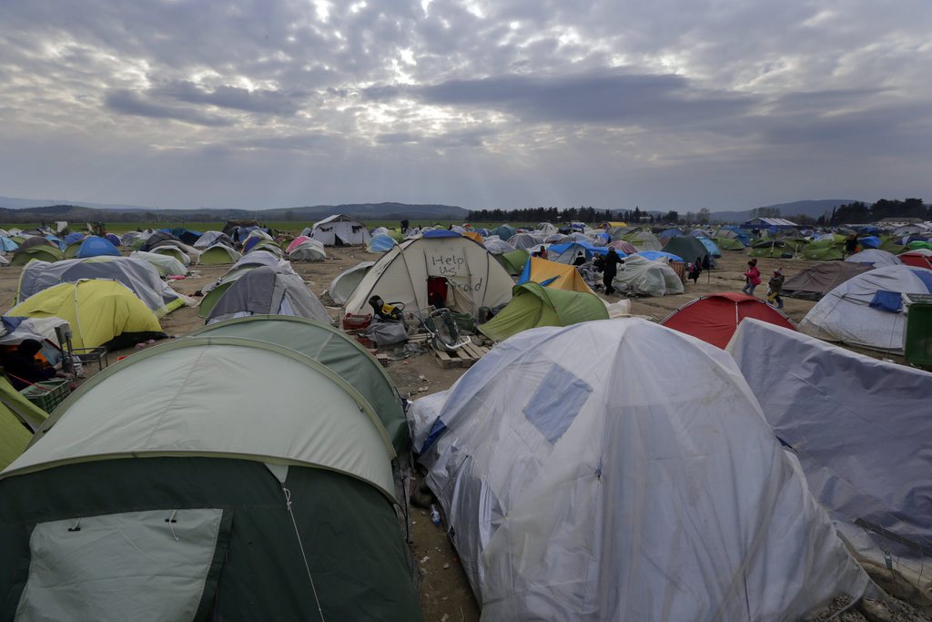 Les signataires du manifeste s'émeuvent de la crise humanitaire engendrée par la fermeture de la route des Balkans.