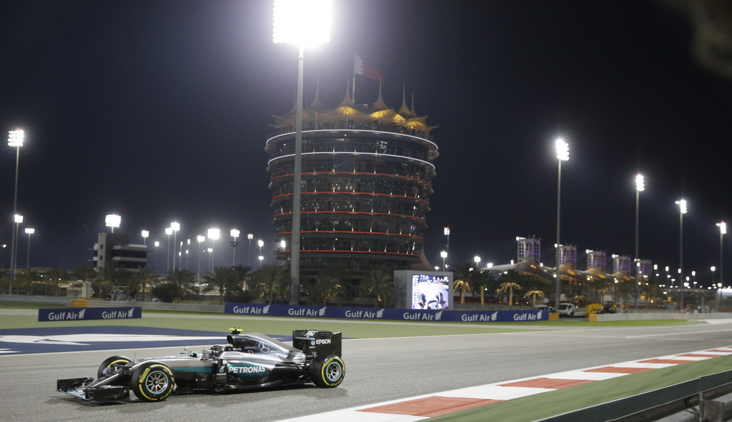 Nico Rosberg a franchi la ligne d'arrivée avec 10''282 d'avance sur Kimi Räikkönen dans le Golfe Persique.
