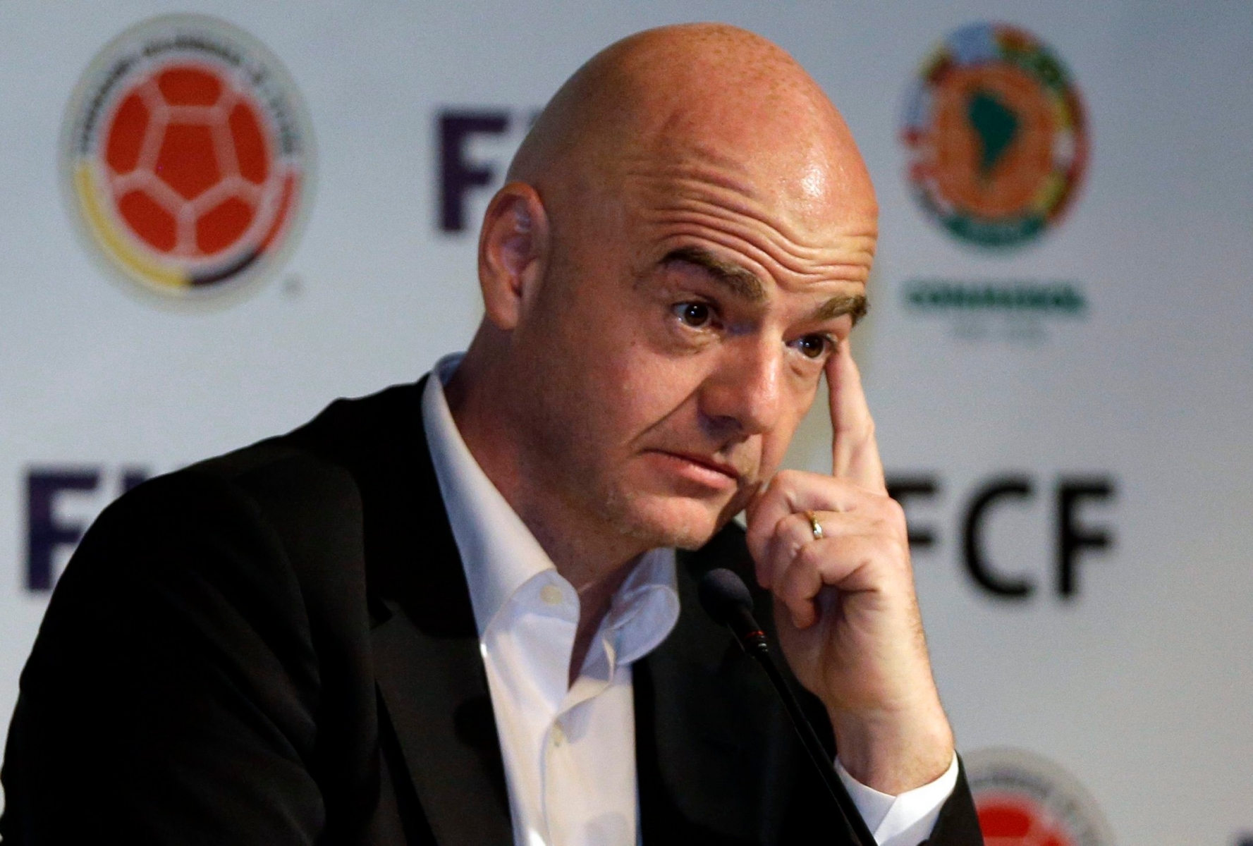 FIFA President Gianni Infantino attends a press conference at the Soccer Federation headquarters in Bogota, Colombia, Thursday, March 31, 2016. Infantino is on a two-day official visit to Colombia. (AP Photo/Fernando Vergara) Colombia FIFA Infantino