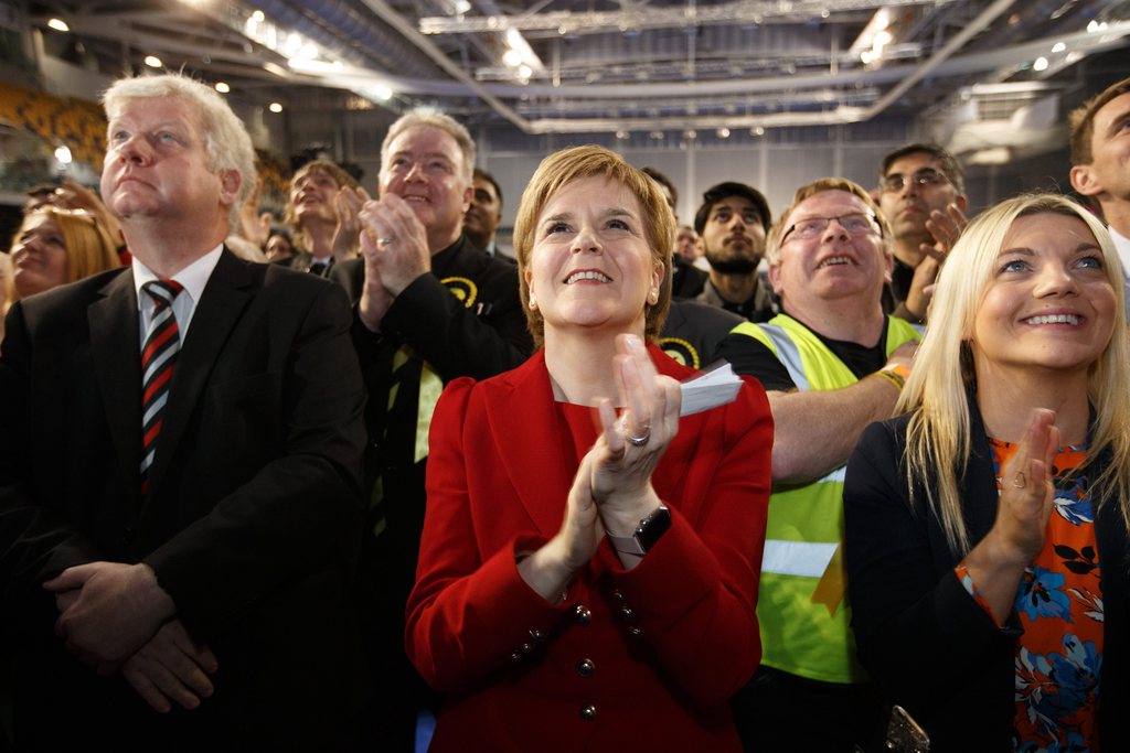 En début de matinée, le Parti national écossais ne cachait pas sa joie: il pouvait compter sur 58 sièges sur les 93 dépouillés. 