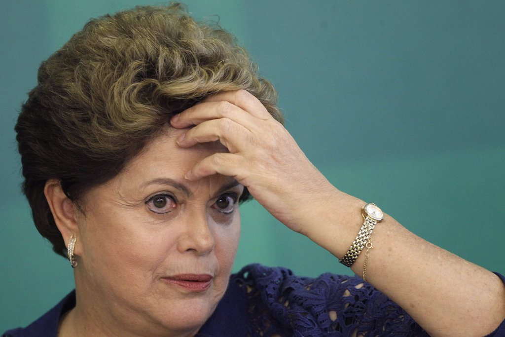 "Ce qui est en jeu, ce n'est pas seulement mon mandat, c'est le respect des urnes, de la souveraineté du peuple brésilien et de la Constitution", a déclaré la chef de l'Etat suspendue.
