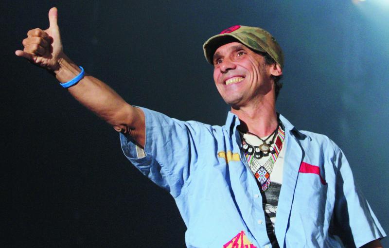 Une quinzaine d’années que les responsables du Chant du Gros traçaient Manu Chao. Ils l’ont! 