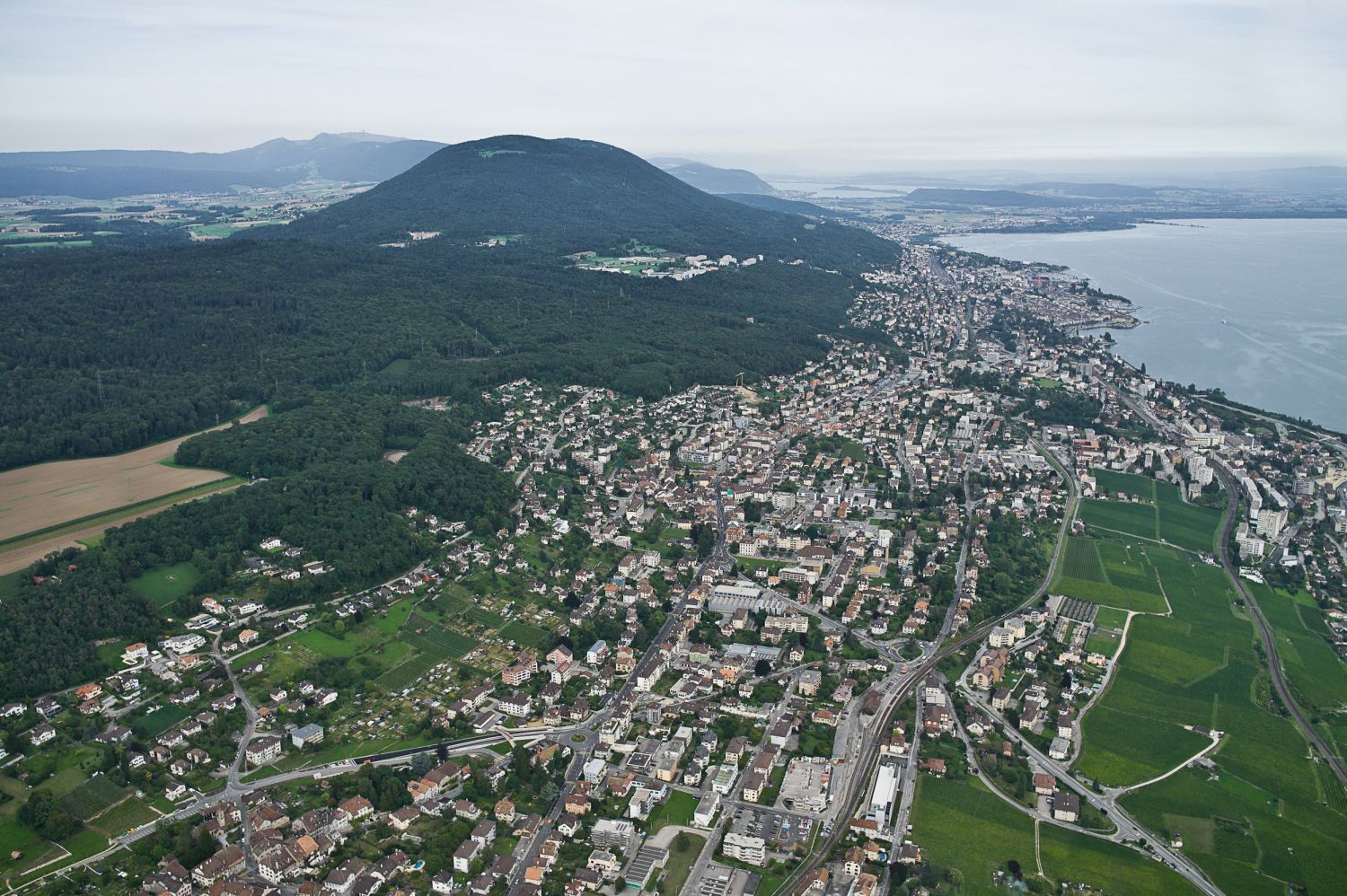La population du canton de Neuchâtel a augmenté de 0,4% en 2015.