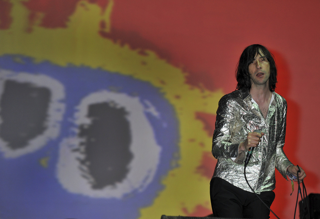 Pour une raison inconnue, Bobby Gillespie est tombé de scène. (Archive)