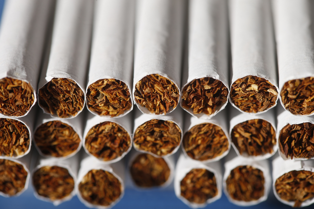 En Australie, la proportion de fumeurs a baissé de 0.5 points depuis l'introduction des paquets neutres.