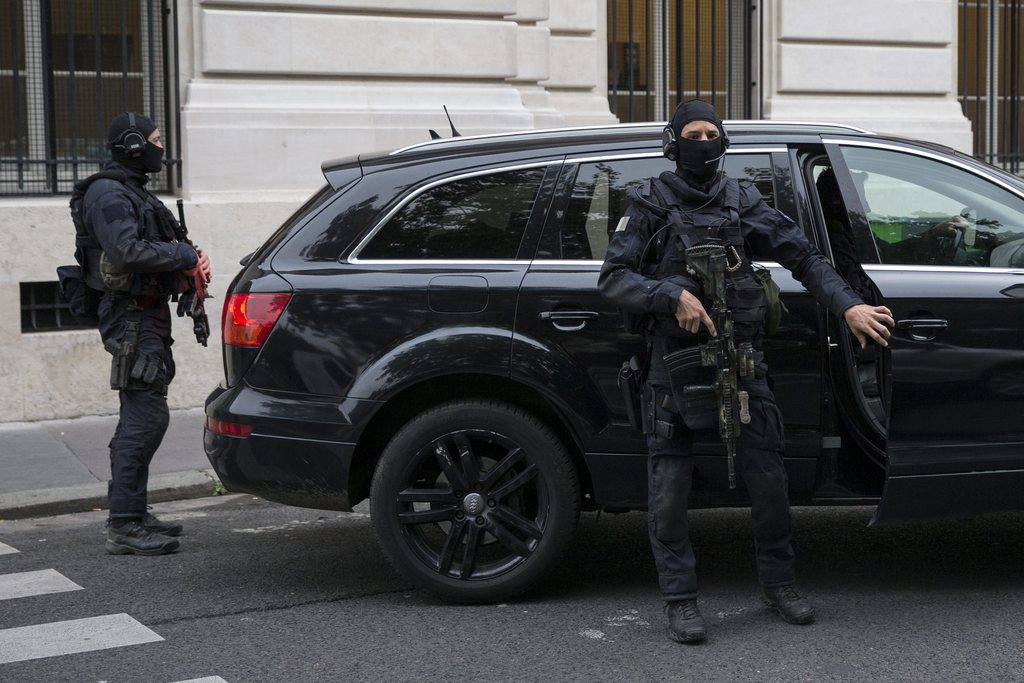 Salah Abdeslam est arrivé au palais de justice dans un convoi sécurisé.