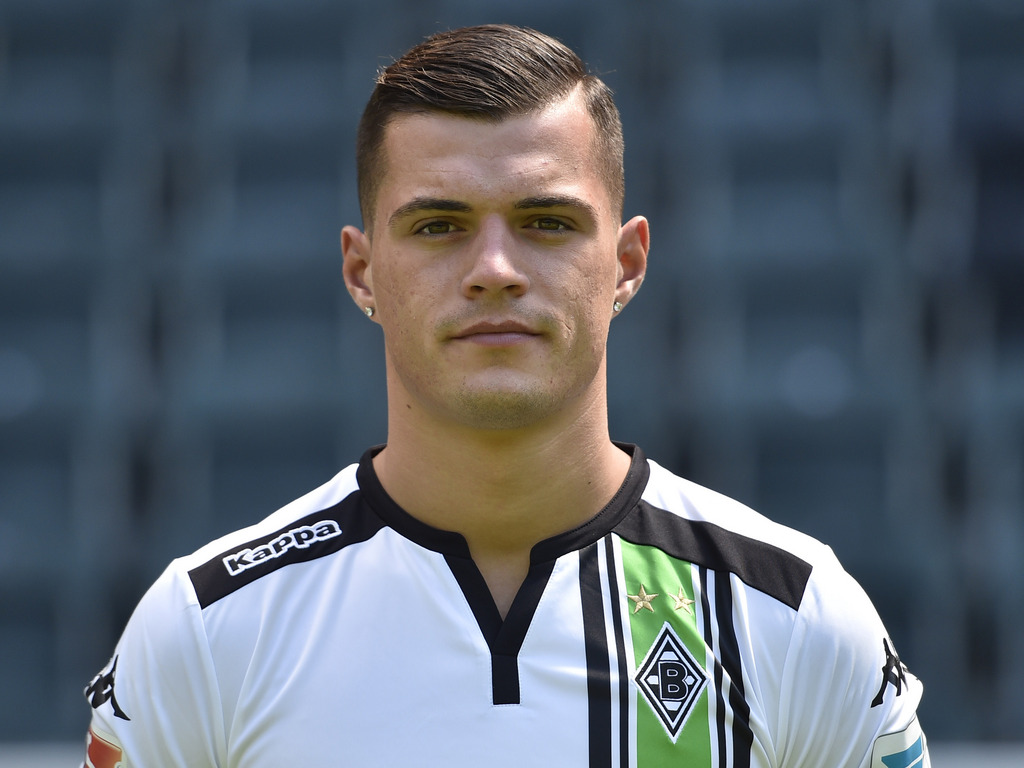 Granit Xhaka est transféré à Arsenal pour la saison prochaine, ont confirmé les "Gunners".