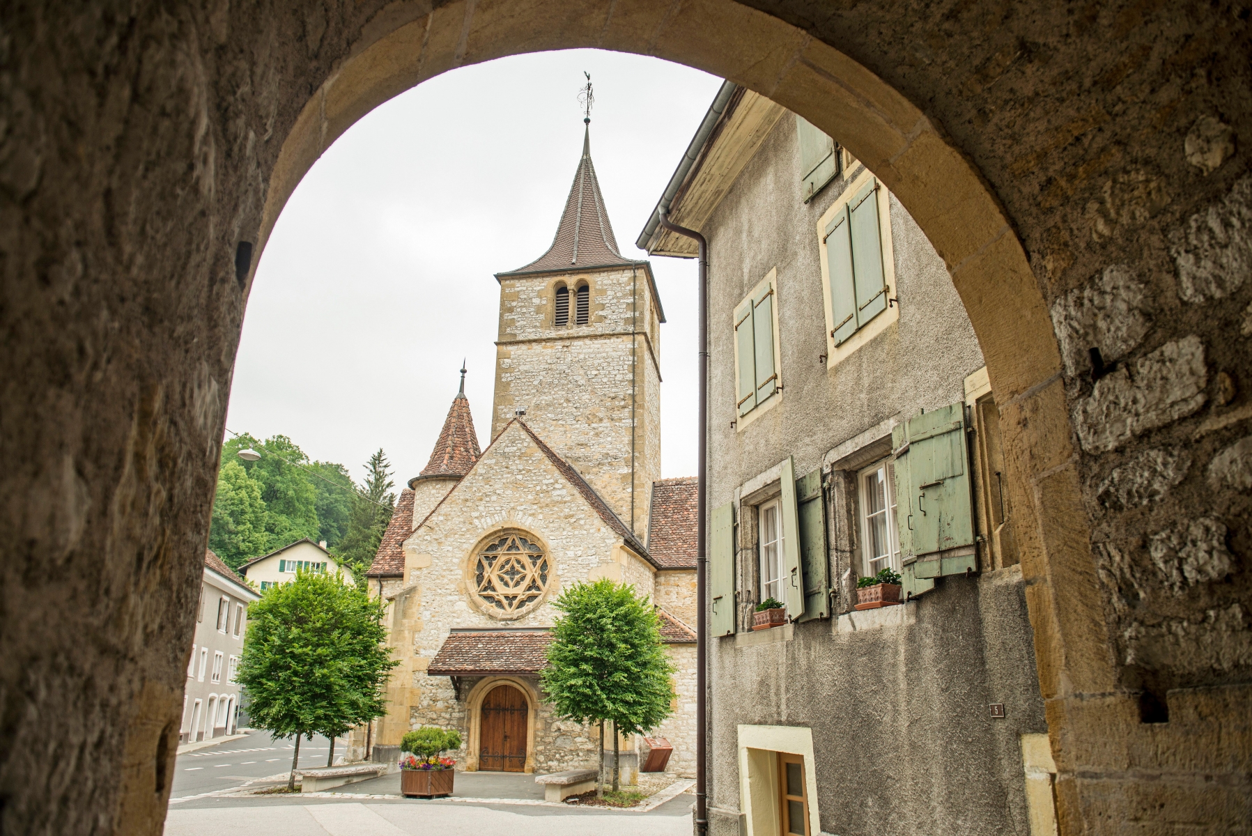 Vue de  Valangin



Valangin, le 10 juin 2015

Photo: David Marchon

 VALANGIN