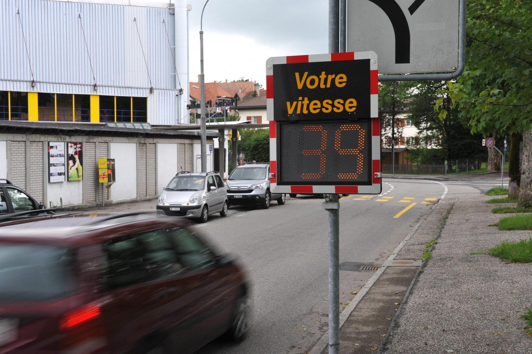 Test de controle de vitesse a la rue des Melezes



La Chaux-de-Fonds 12 aout 2010

photo R Leuenberger LA CHAUX-DE-FONDS