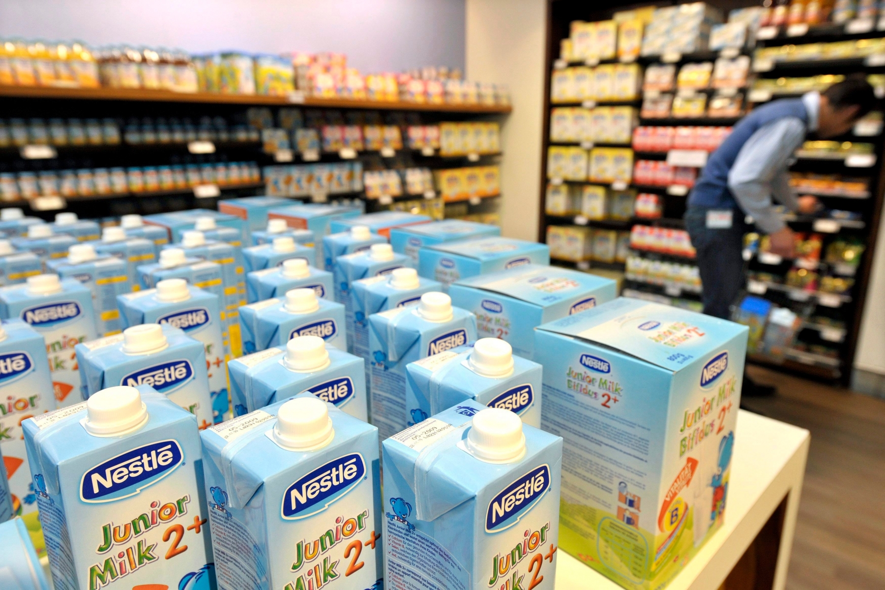 (FILE) A file photo dated  showing Nestle products at the food and drinks giant Nestle own supermarket, at the Nestle headquarters, Vevey, Switzerland. Revenues of the world's biggest food maker Nestle SA rose sharply year-on-year in emerging countries in the first three quarters, compensating lacklustre growth in crisis-hit Europe, the Swiss company said 18 October 2012. Overall sales rose to 67.6 billion Swiss francs (73.3 billion dollars), up 11 per cent from the first three quarters of last year. Excluding the effect of acquisitions and currency fluctuations, global revenues grew 6.1 per cent year-on-year, the company said. In emerging markets, this figure was 11.7 per cent, with dairy products, powder drinks and canned coffee among the most successful products in these countries. (KEYSTONE/Laurent Gillieron) FILE SWITZERLAND ECONOMY NESTLE