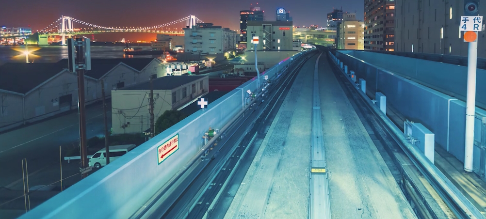 Le New Transit Yurikamome permet de découvrir la ville sous un angle inédit.
